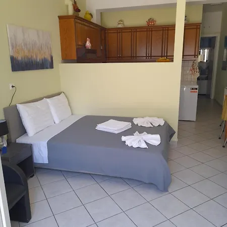 Summerandros Pefkakia Apartamento *