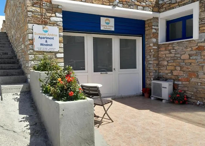 Summerandros Pefkakia * Ándros