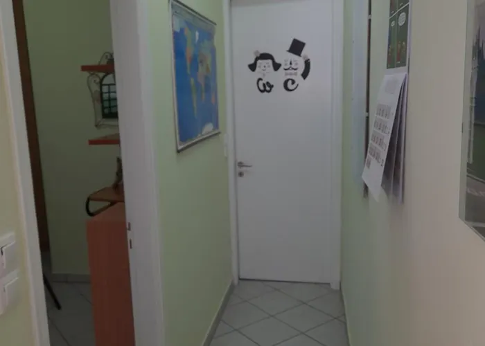 Summerandros Pefkakia Lägenhet