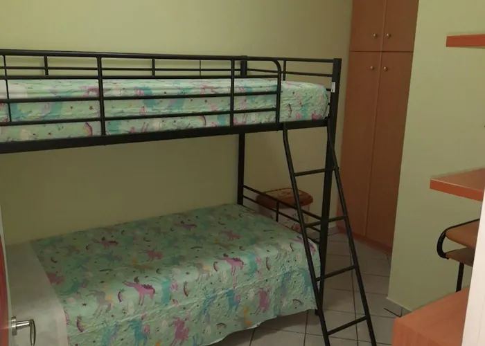 Summerandros Pefkakia